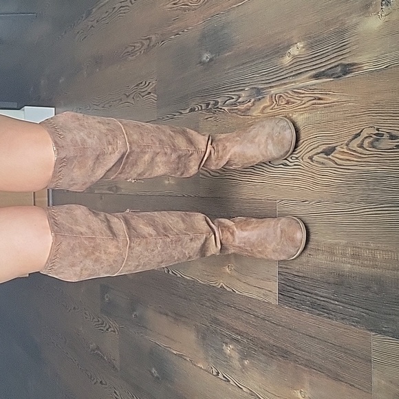 . - Picture 14 of 17